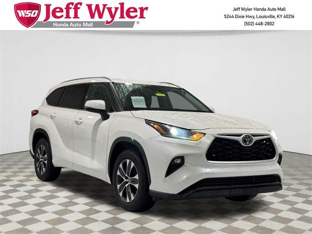 2021 Toyota Highlander XLE