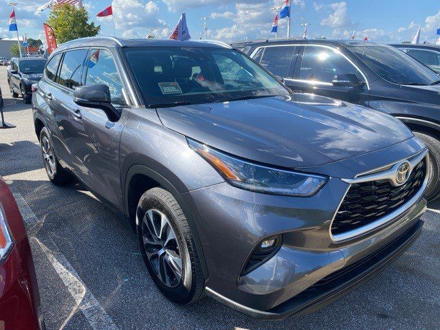 2021 Toyota Highlander XLE