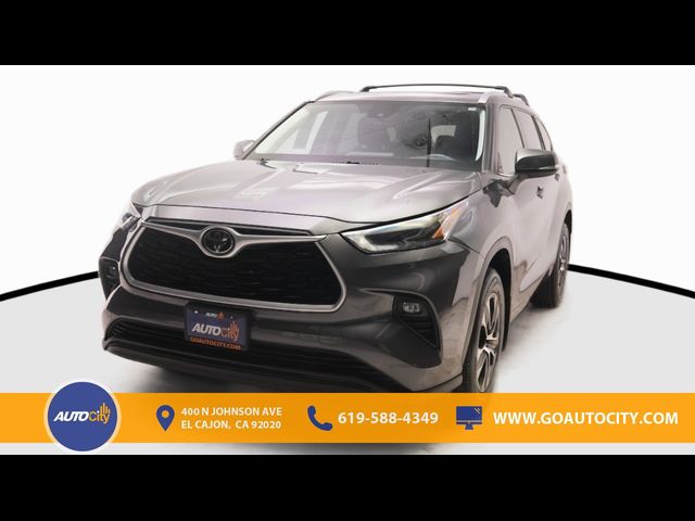 2021 Toyota Highlander XLE