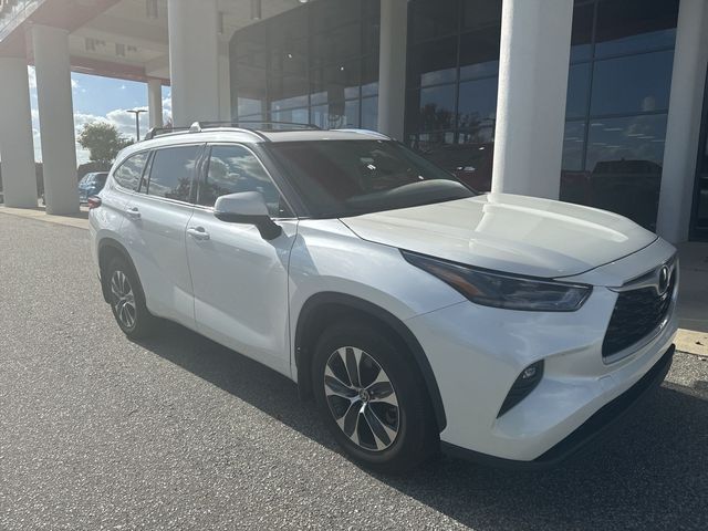 2021 Toyota Highlander XLE