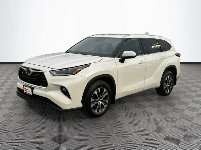 2021 Toyota Highlander XLE