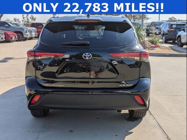 2021 Toyota Highlander XLE