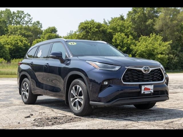 2021 Toyota Highlander XLE