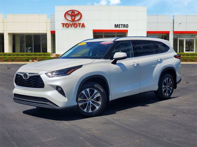 2021 Toyota Highlander XLE