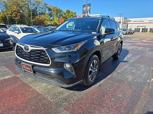 2021 Toyota Highlander XLE