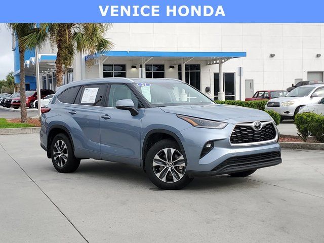 2021 Toyota Highlander XLE