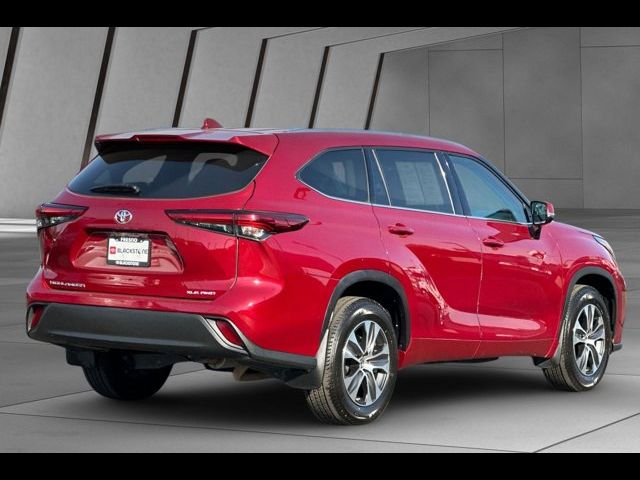 2021 Toyota Highlander XLE