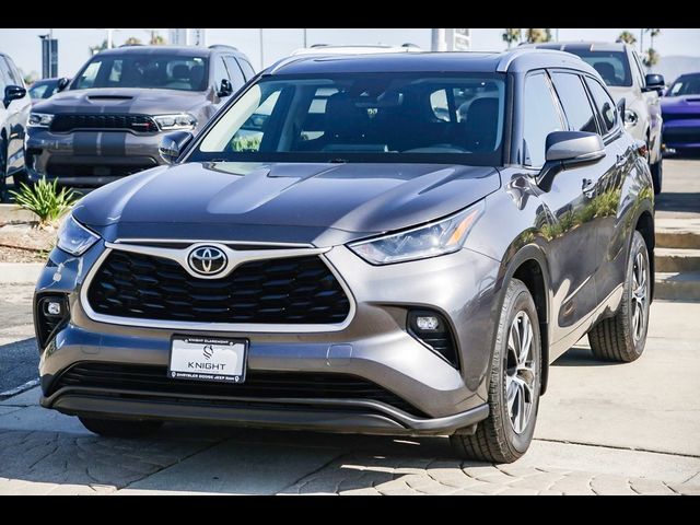 2021 Toyota Highlander XLE