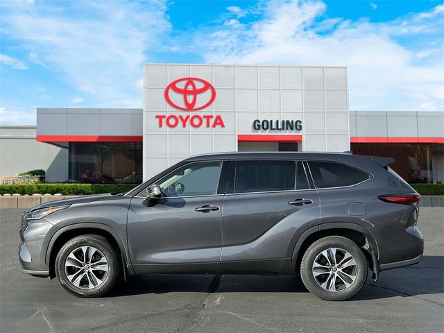 2021 Toyota Highlander XLE