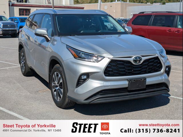 2021 Toyota Highlander XLE