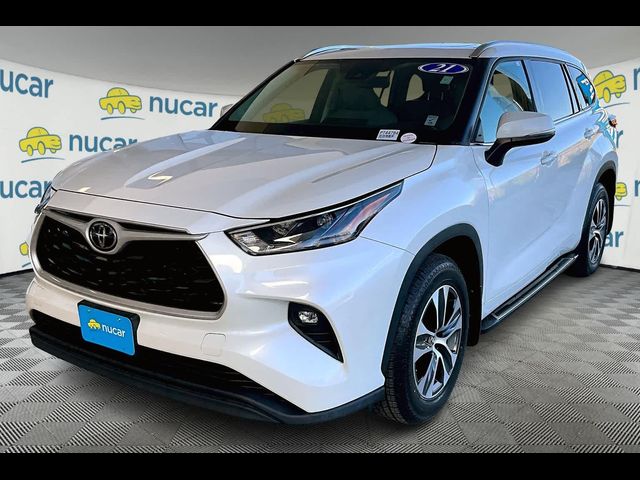 2021 Toyota Highlander XLE