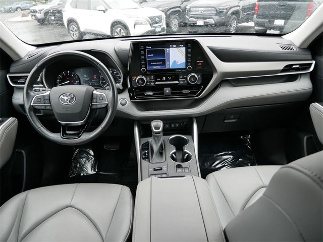 2021 Toyota Highlander XLE