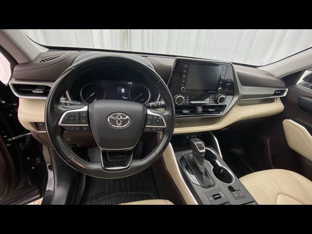 2021 Toyota Highlander XLE