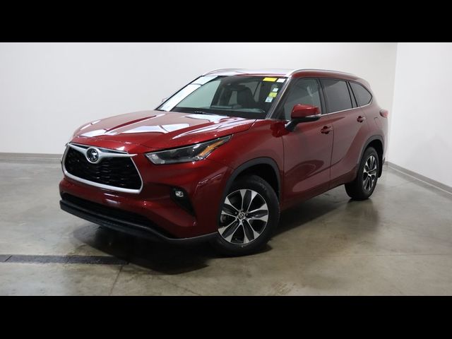 2021 Toyota Highlander XLE