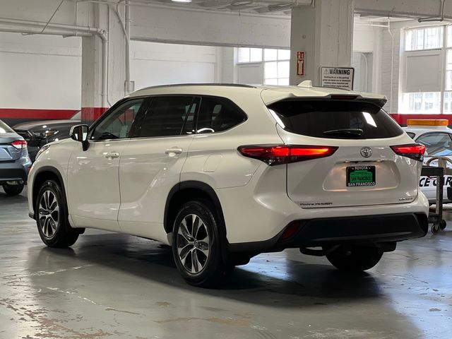 2021 Toyota Highlander XLE