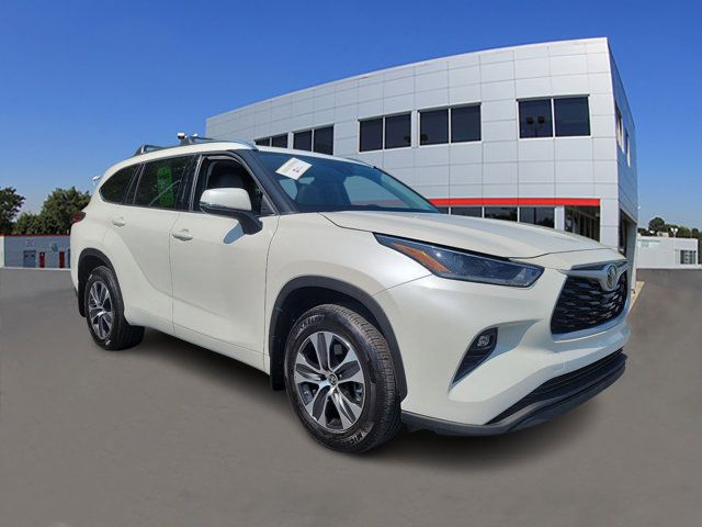 2021 Toyota Highlander XLE