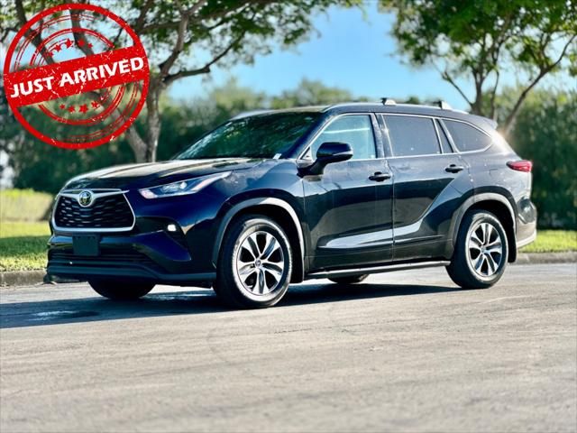 2021 Toyota Highlander XLE