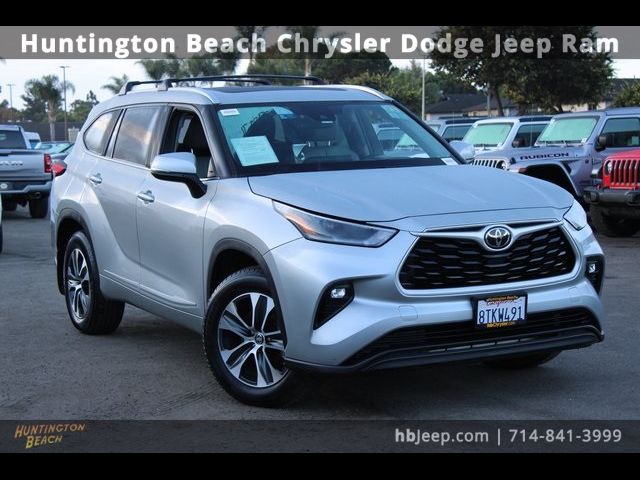 2021 Toyota Highlander XLE