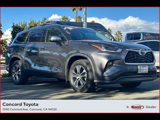 2021 Toyota Highlander XLE