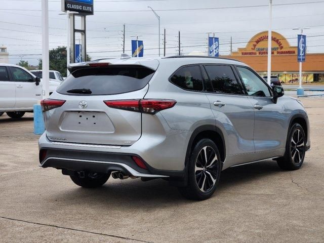 2021 Toyota Highlander XSE