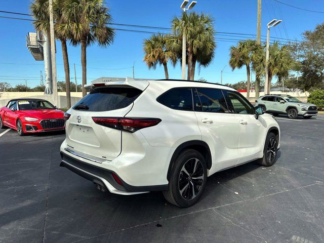 2021 Toyota Highlander XSE