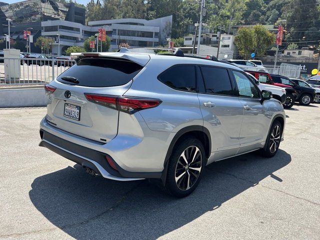 2021 Toyota Highlander XSE