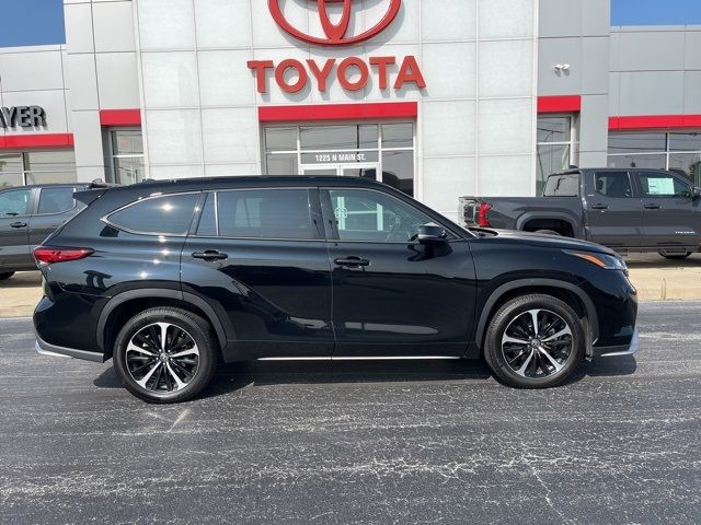 2021 Toyota Highlander XSE