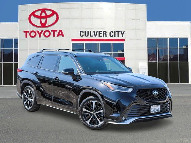 2021 Toyota Highlander XSE