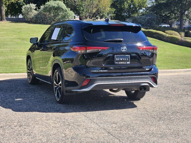 2021 Toyota Highlander XSE