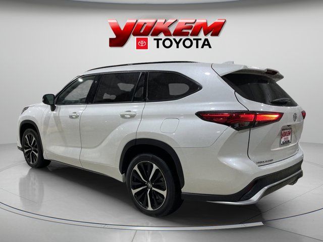 2021 Toyota Highlander XSE