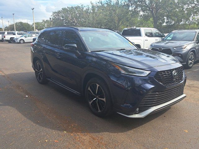 2021 Toyota Highlander XSE