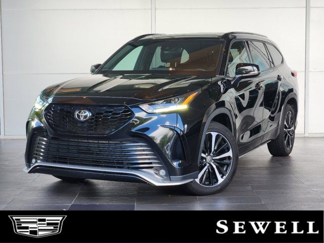 2021 Toyota Highlander XSE