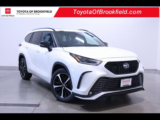 2021 Toyota Highlander XSE