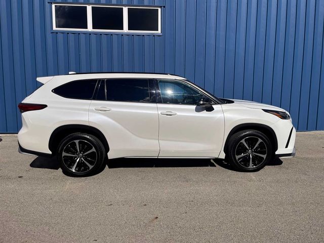 2021 Toyota Highlander XSE