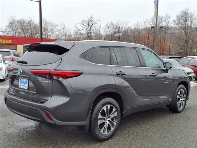 2021 Toyota Highlander Hybrid XLE