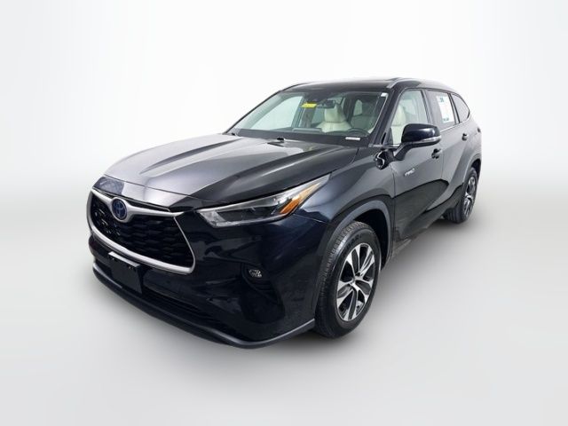2021 Toyota Highlander Hybrid XLE
