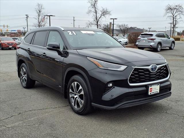 2021 Toyota Highlander Hybrid XLE
