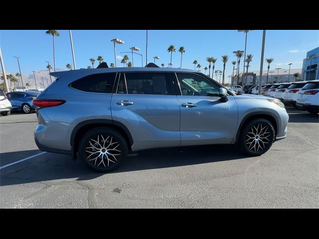 2021 Toyota Highlander Hybrid LE