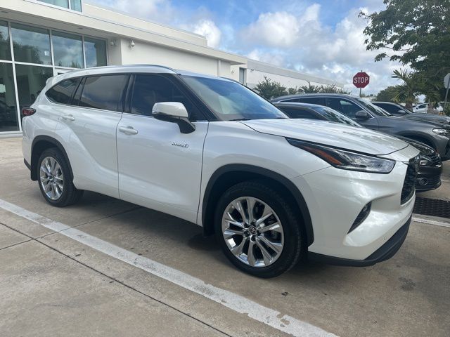 2021 Toyota Highlander Hybrid Limited