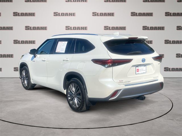 2021 Toyota Highlander Hybrid Platinum