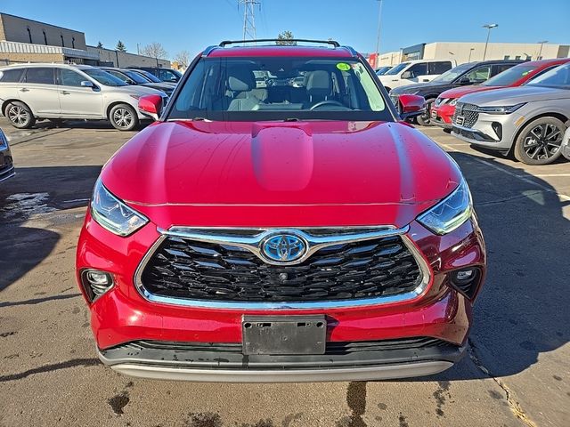 2021 Toyota Highlander Hybrid Platinum