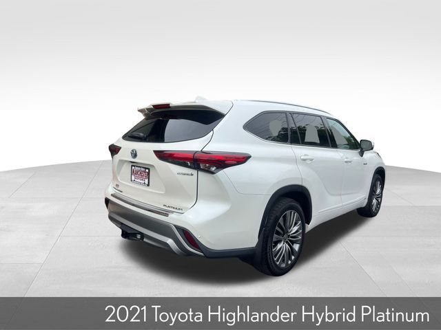 2021 Toyota Highlander Hybrid Platinum