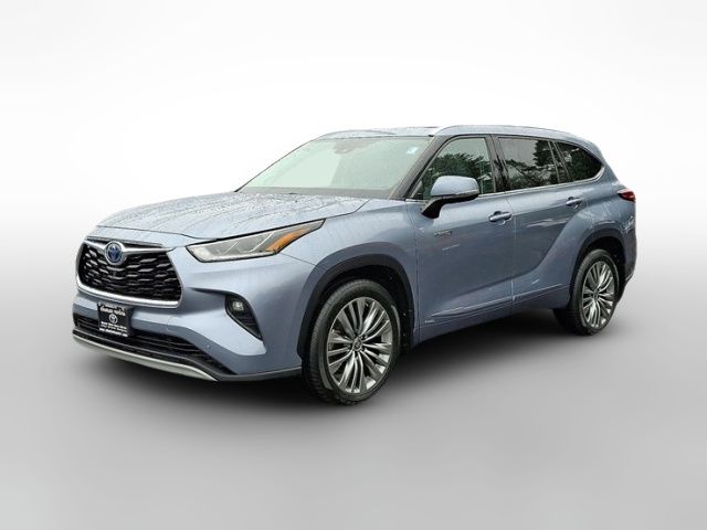2021 Toyota Highlander Hybrid Platinum