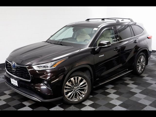 2021 Toyota Highlander Hybrid Platinum