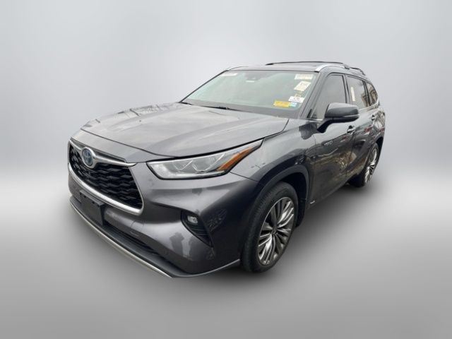 2021 Toyota Highlander Hybrid Platinum