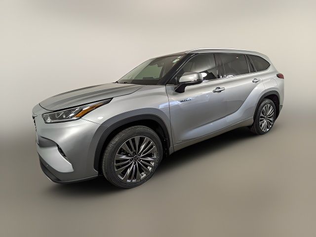 2021 Toyota Highlander Hybrid Platinum