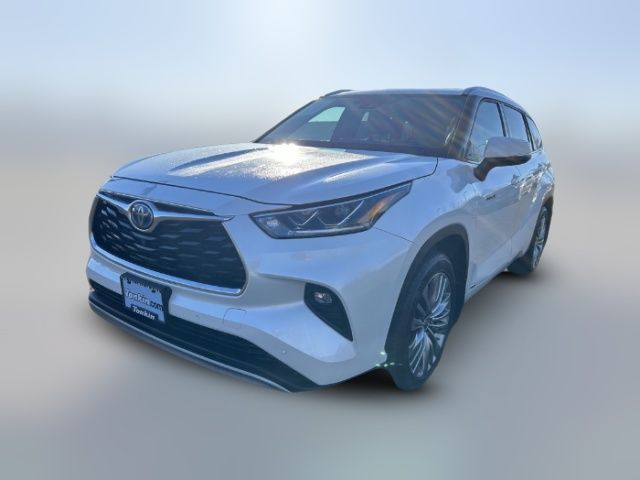 2021 Toyota Highlander Hybrid Platinum