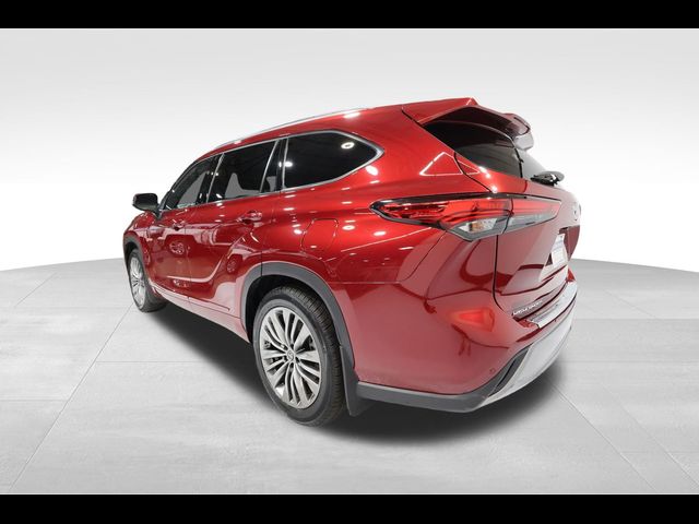 2021 Toyota Highlander Hybrid Platinum