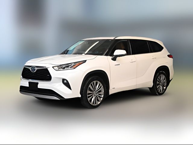 2021 Toyota Highlander Hybrid Platinum