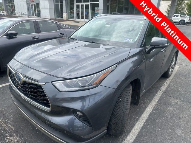 2021 Toyota Highlander Hybrid Platinum